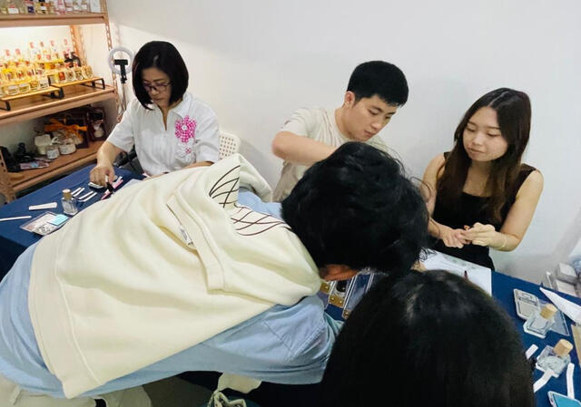 Family Perfume Class Date